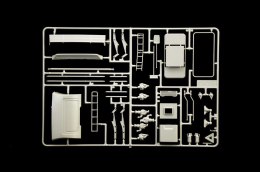 Model plastikowy Volvo F12 Intercooler Low Roof 1/24 Italeri