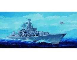 Model plastikowy Moskva Russian Navy 1/350 Trumpeter