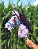 Hobby Horse Duży koń na kiju Premium - tarantowaty biało-brązowy z czarną grzywą A3 Super Hobby Horse