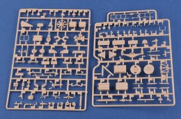 Model plastikowy BAZ-64022 z 5P85TE2 TEL S-400 Hobby Boss